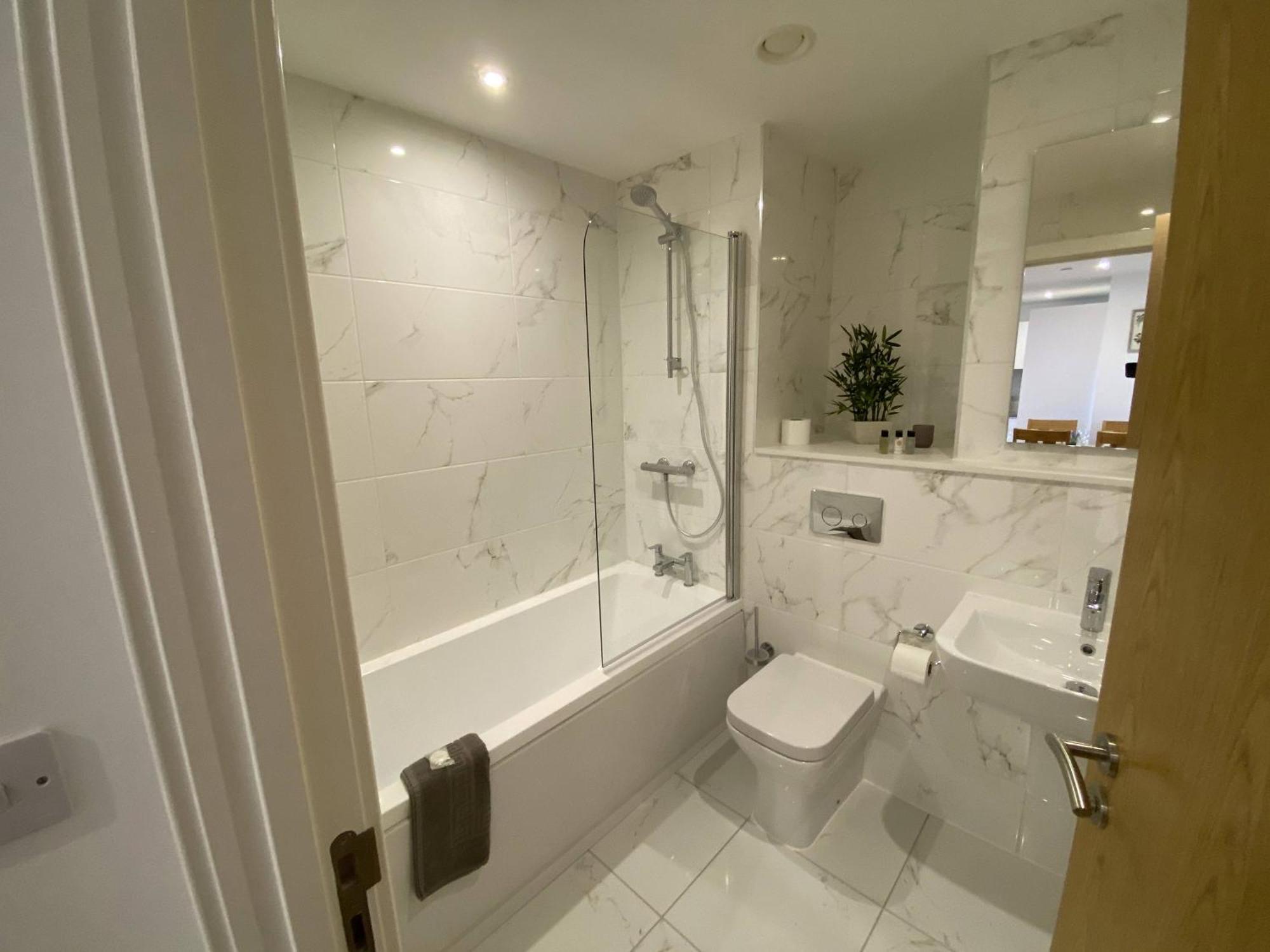 Arden Gate Apartments Бирмингем Номер фото
